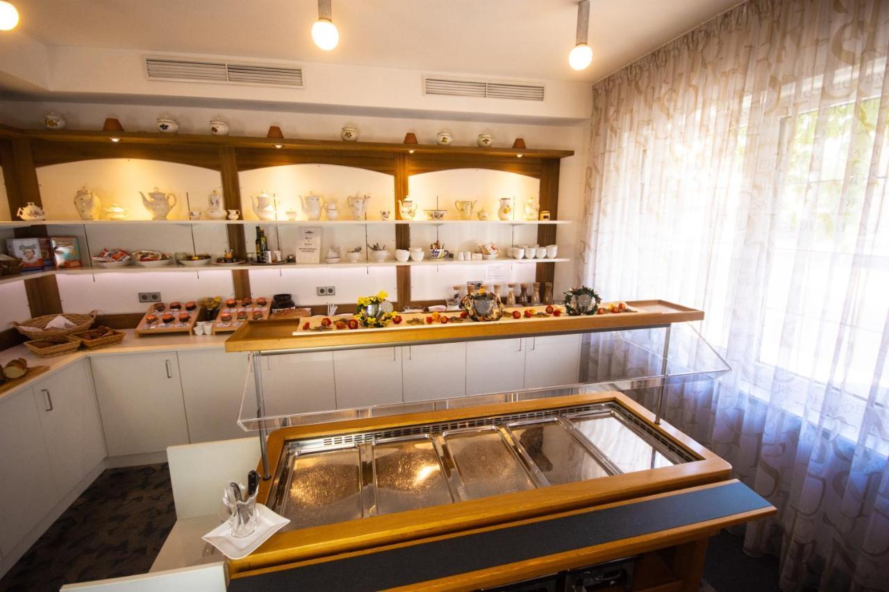 Kaiserstuehler-Hof Breisach Ngoại thất bức ảnh